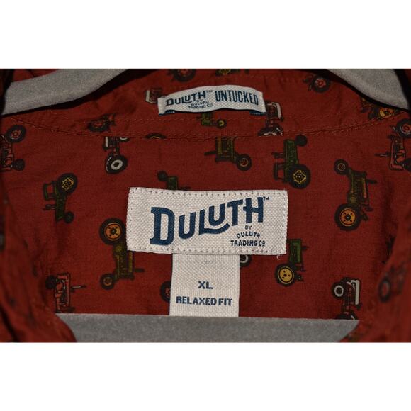 DULUTH TRADING CO. $45 Men's BBQ Relaxed Fit Short Sleeve Shirt Tractor Print XL - Picture 3 of 3